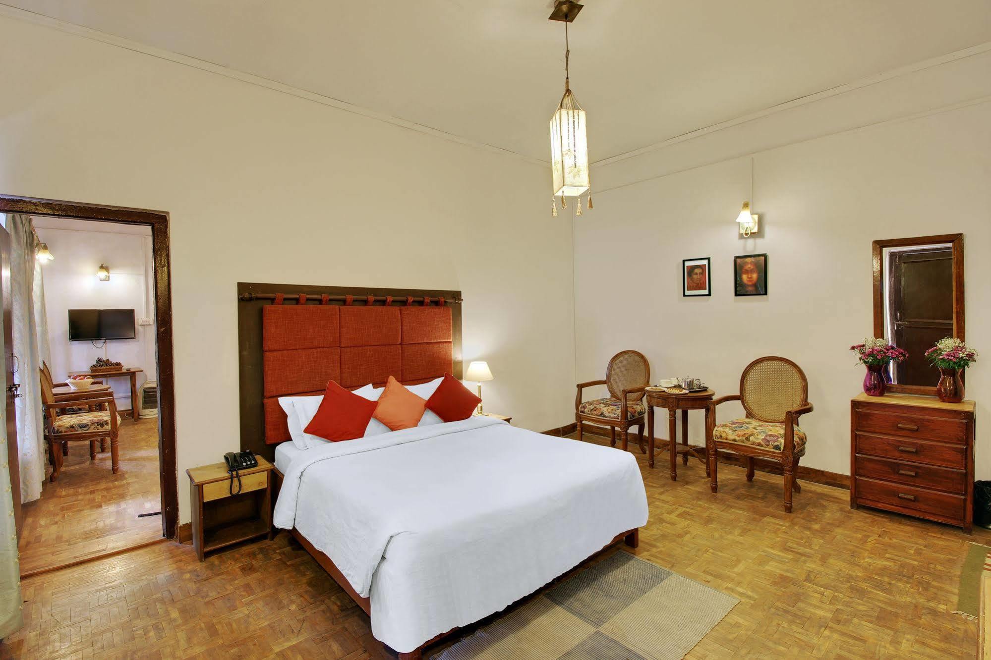 Chevron Fairhavens, Nainital Hotell Exteriör bild